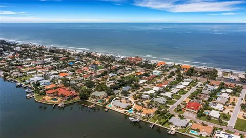 $2,100,000 | 1903 Bayshore Drive, Belleair Beach, FL 33786