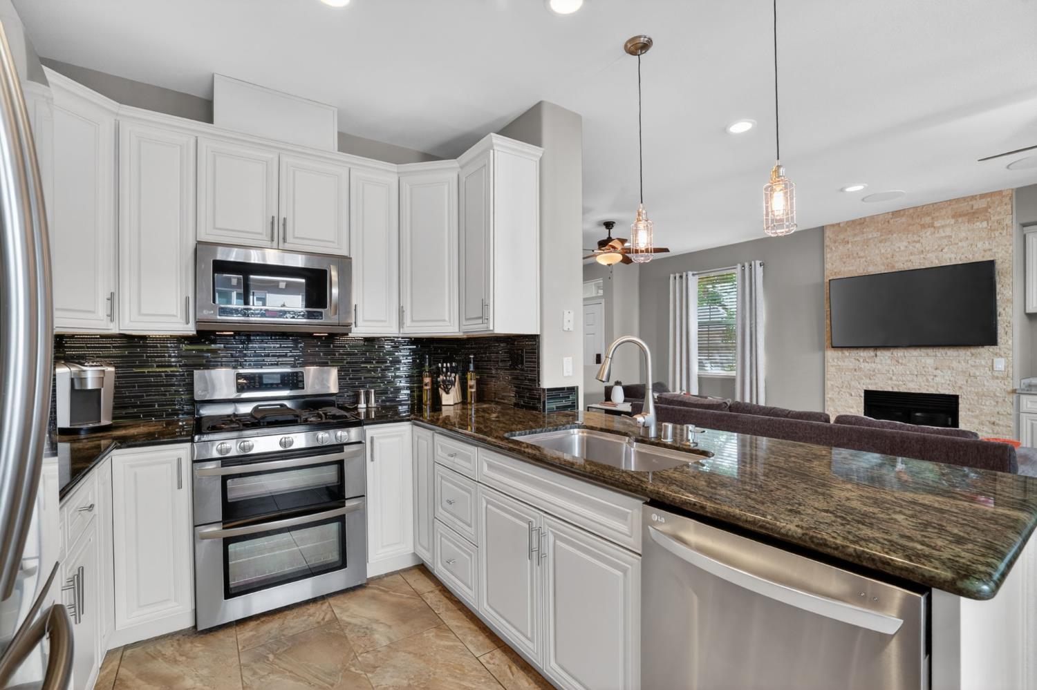 1401 Indiana Way, Unit 61 Rocklin, CA 95765 - Photo 15 of 49