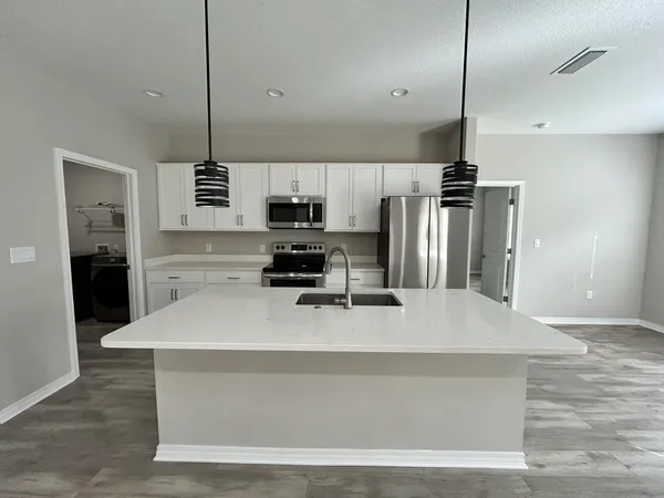 $2,000 | 6737 Sarah Ann Way, Laurel Hill, FL 32567