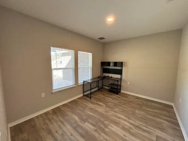 $2,000 | 6737 Sarah Ann Way, Laurel Hill, FL 32567