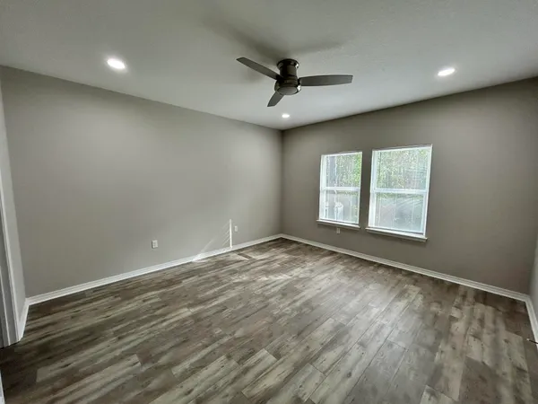 $2,000 | 6737 Sarah Ann Way, Laurel Hill, FL 32567