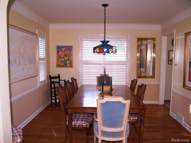 405 Roland Court Grosse Pointe, MI 48236 - Photo 4 of 27 Dining Room