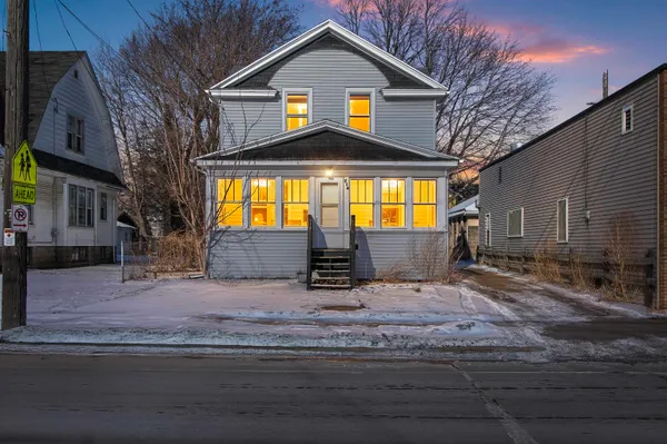 $159,900 | 716 Merritt Avenue, Oshkosh, WI 54901