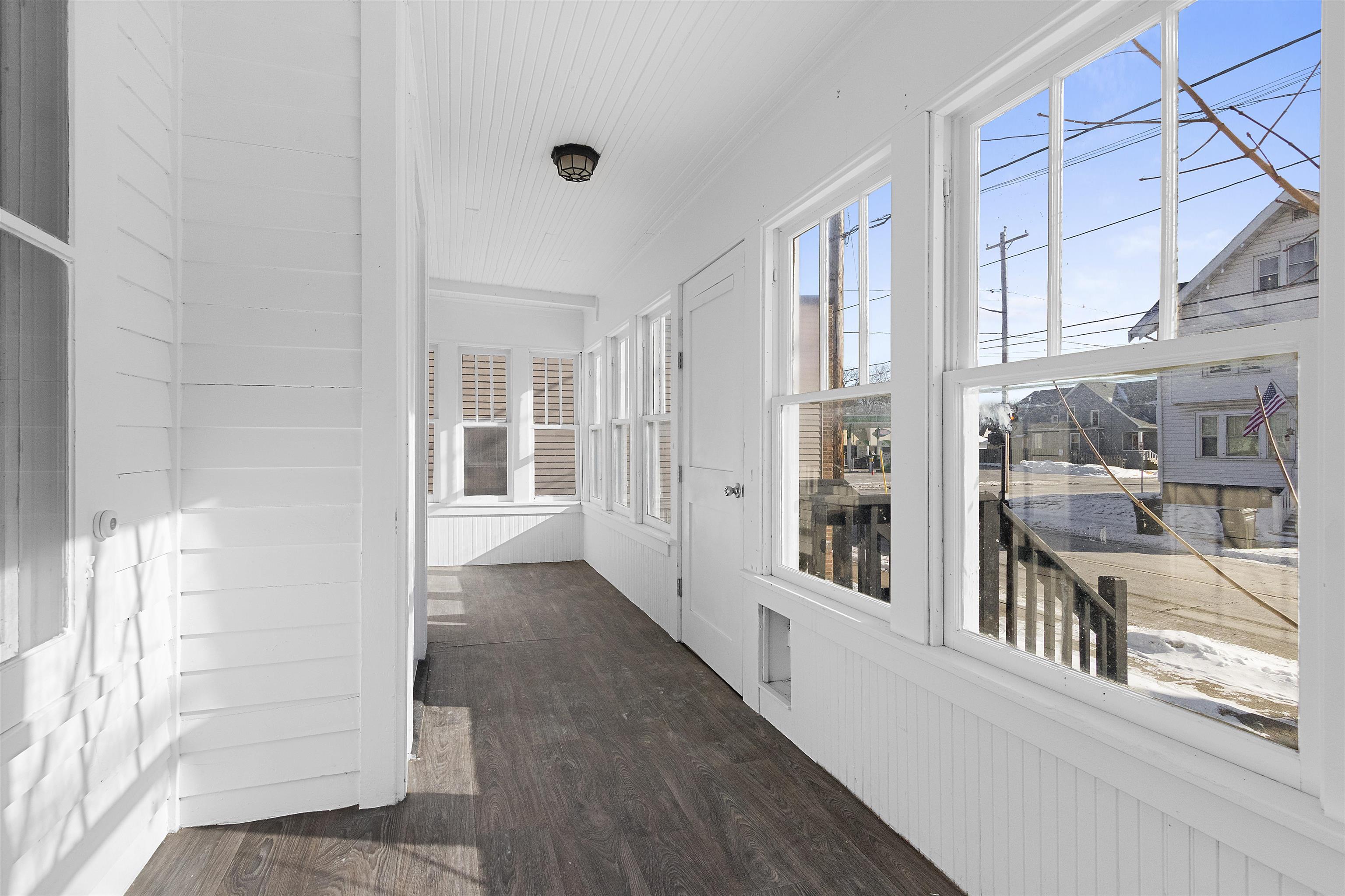 716 Merritt Avenue Oshkosh, WI 54901 - Photo 4 of 20