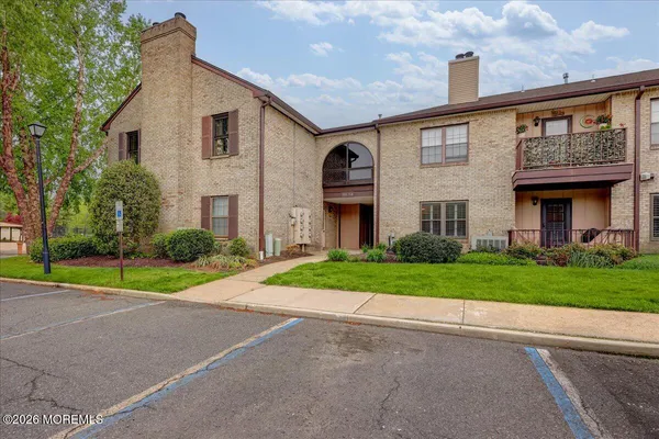 $370,000 | 906 Wellington Place, Matawan, NJ 07747