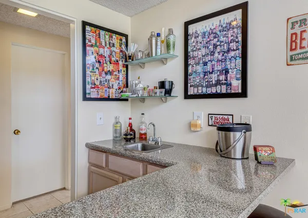 $2,500 | 1533 East Canyon Estates Drive, Palm Springs, CA 92264