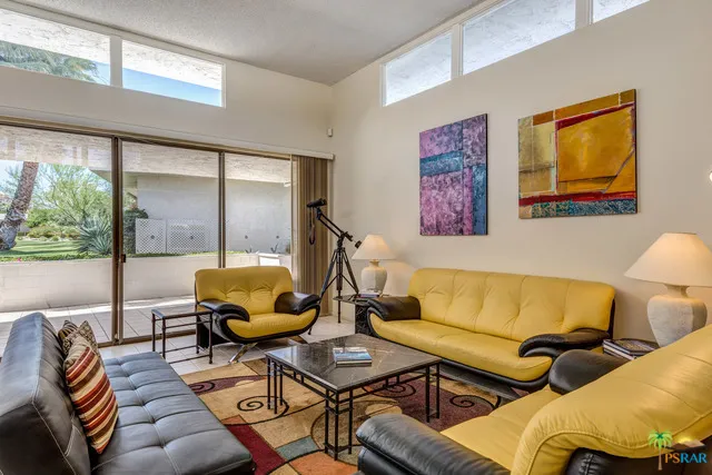 $3,800 | 1533 East Canyon Estates Drive, Palm Springs, CA 92264