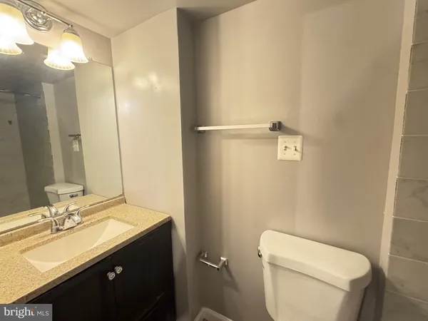 $2,700 | 6674 Ducketts Lane, Unit 151, Elkridge, MD 21075