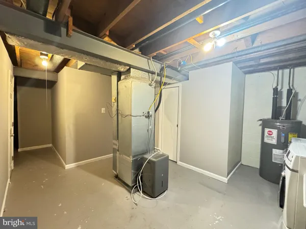 $2,700 | 6674 Ducketts Lane, Unit 151, Elkridge, MD 21075