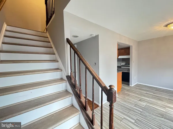 $2,700 | 6674 Ducketts Lane, Unit 151, Elkridge, MD 21075