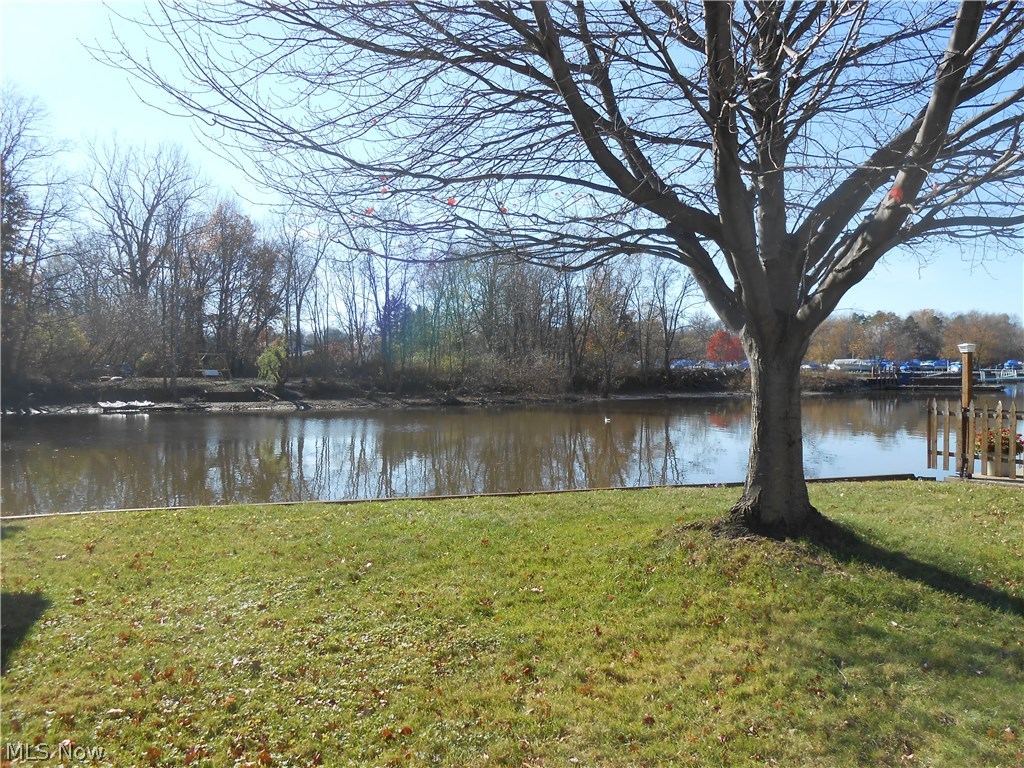 802 Riverside Drive Vermilion, OH 44089 - Photo 2 of 12 Gallery Image 2