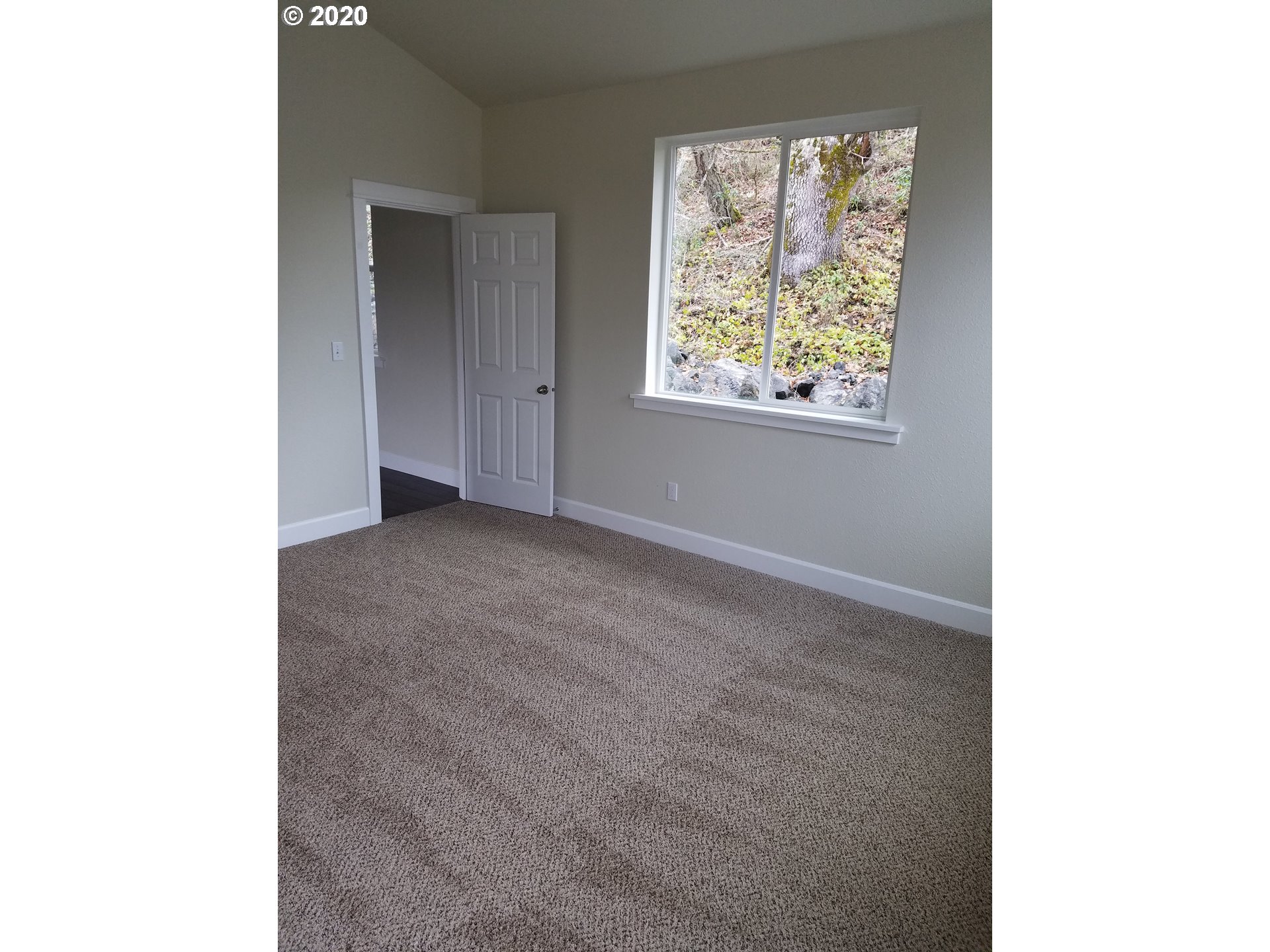 720 South Side Road Sutherlin, OR 97479 - Photo 5 of 11 Gallery Image 5