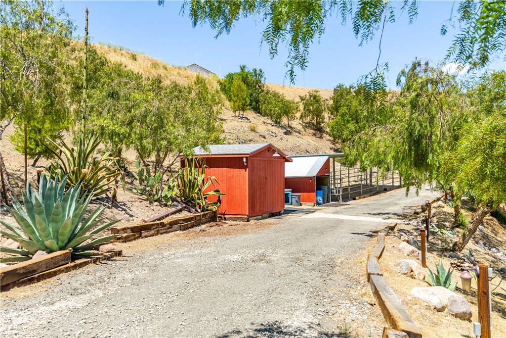 13602 Sego Road Agua Dulce, CA 91390 - Photo 59 of 74 Gallery Image 59