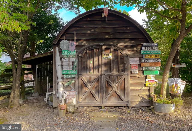 $549,000 | 10665 Horseshoe Court, La Plata, MD 20646