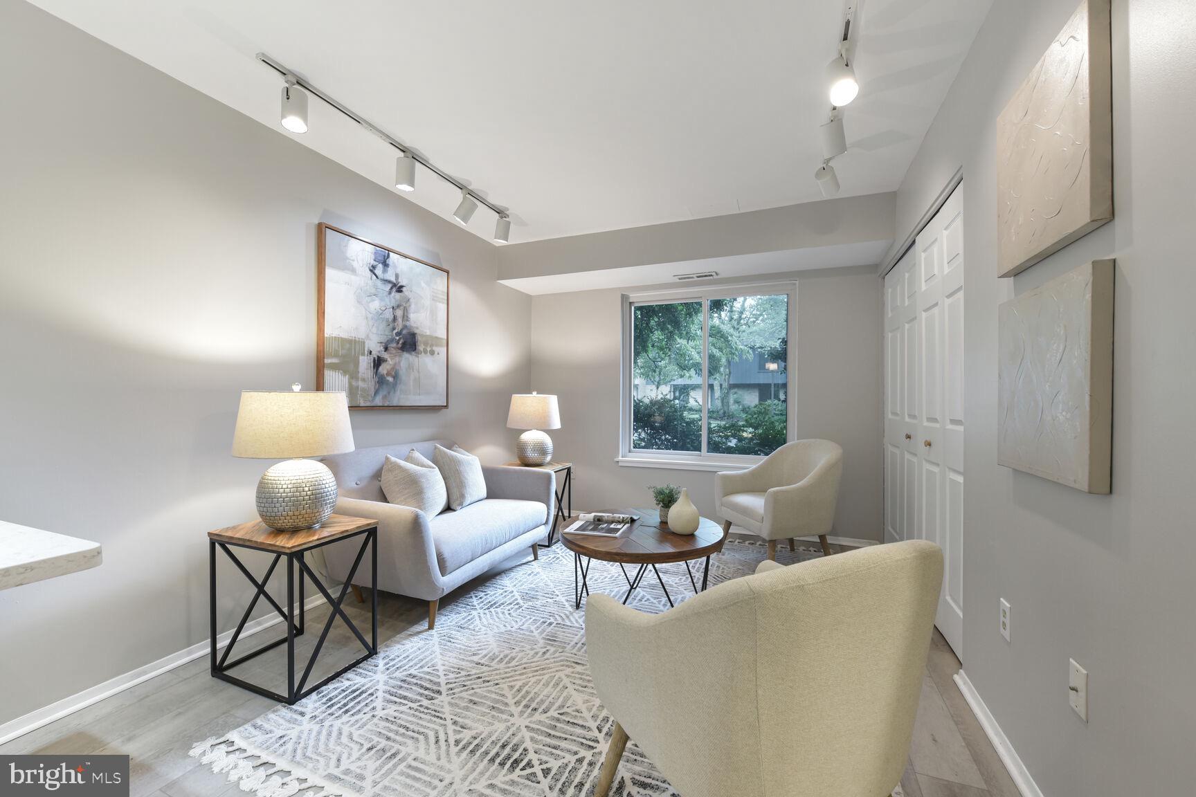 1814 Ivy Oak Square Reston, VA 20190 - Photo 13 of 28 Family Room
