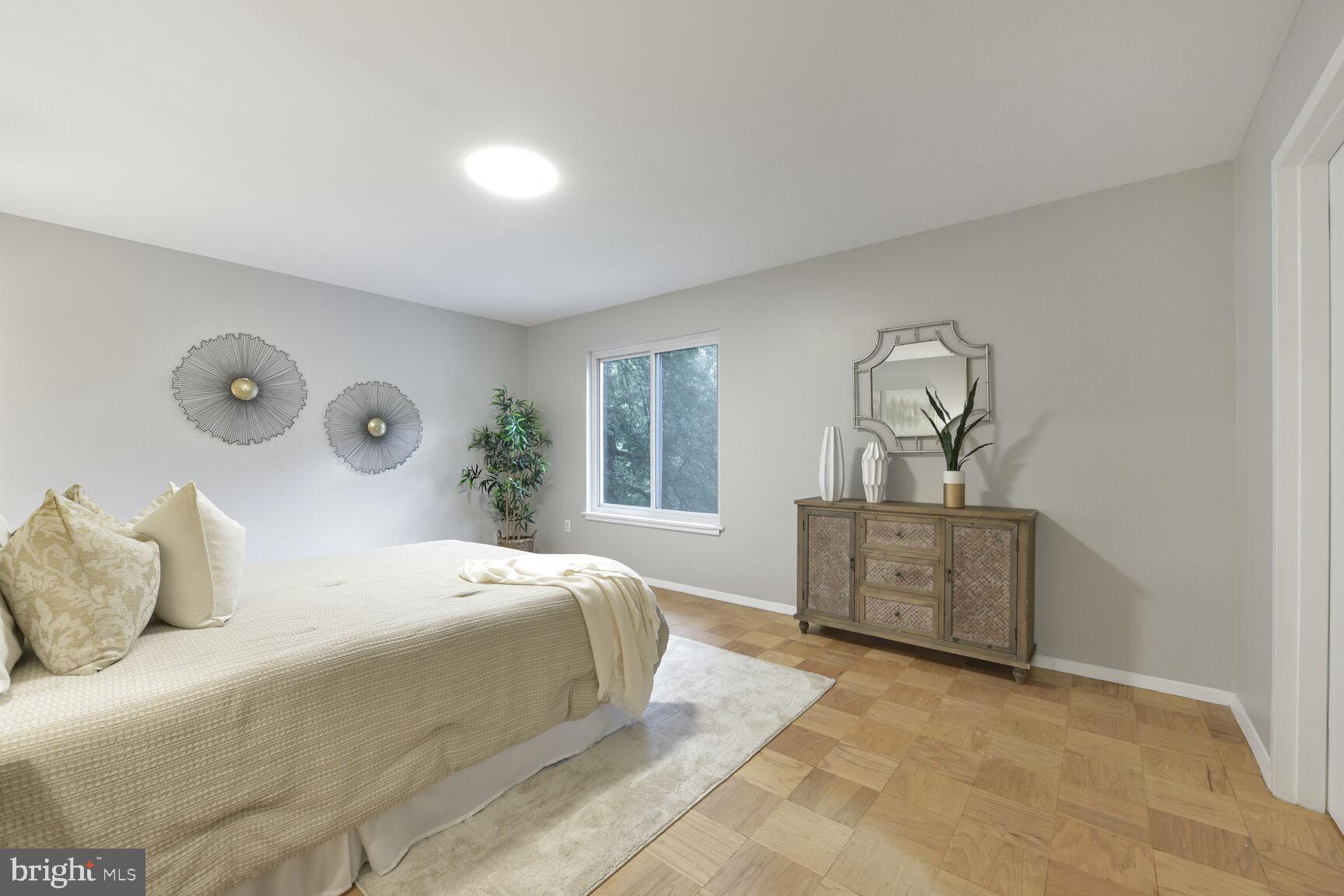1814 Ivy Oak Square Reston, VA 20190 - Photo 17 of 28 Primary Bedroom