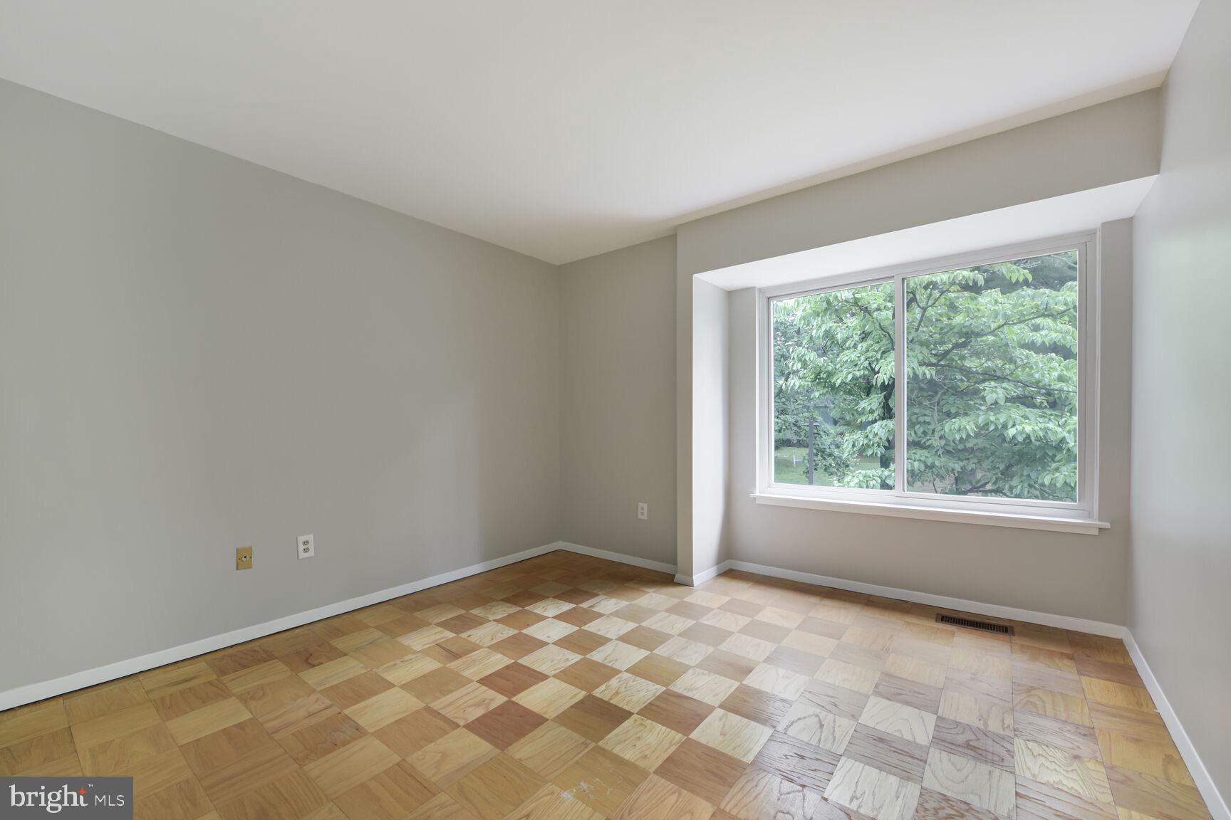 1814 Ivy Oak Square Reston, VA 20190 - Photo 19 of 28 Bedroom 2