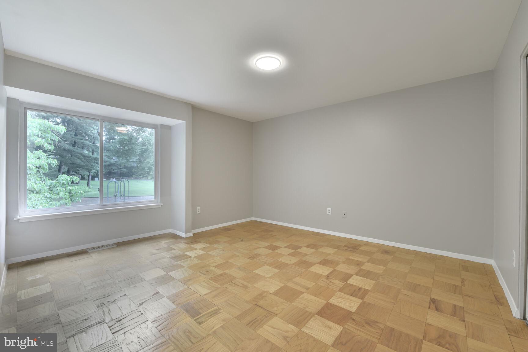 1814 Ivy Oak Square Reston, VA 20190 - Photo 20 of 28 Bedroom 3