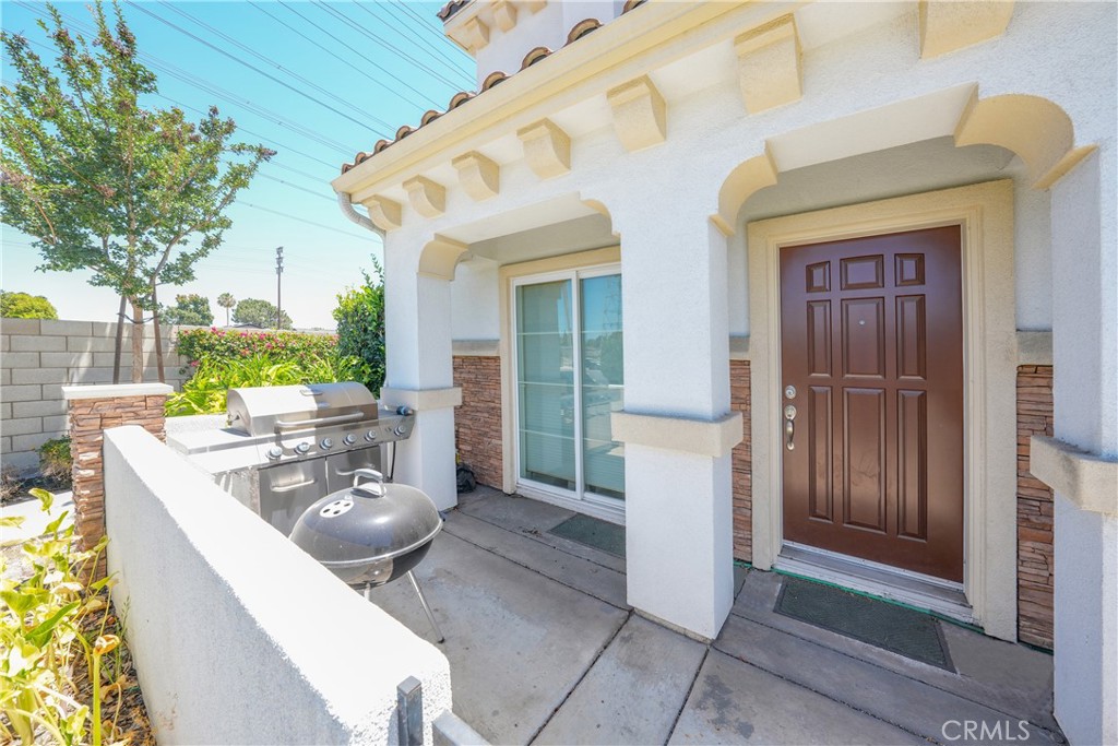 2728 West Ball Road Anaheim, CA 92804 - Photo 6 of 30