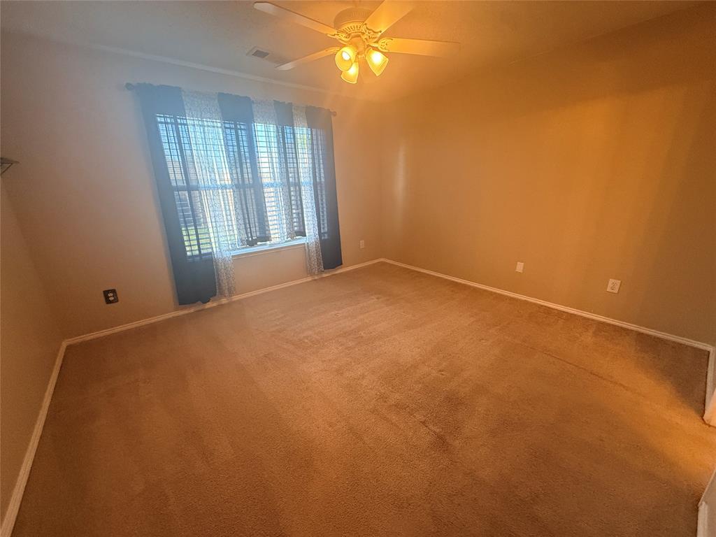 323 Valley Ridge Drive Red Oak, TX 75154 - Photo 7 of 18