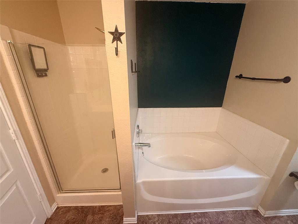 323 Valley Ridge Drive Red Oak, TX 75154 - Photo 10 of 18