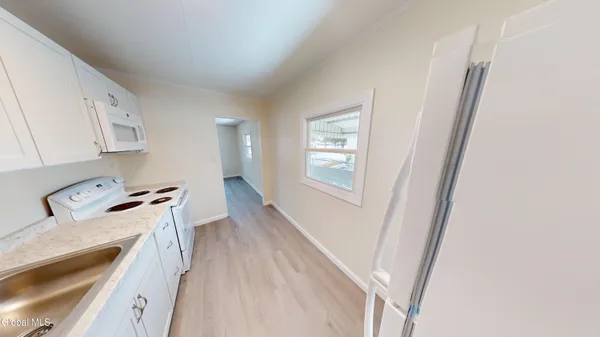 $2,550 | 13 Hawley Avenue, Colonie, NY 12205