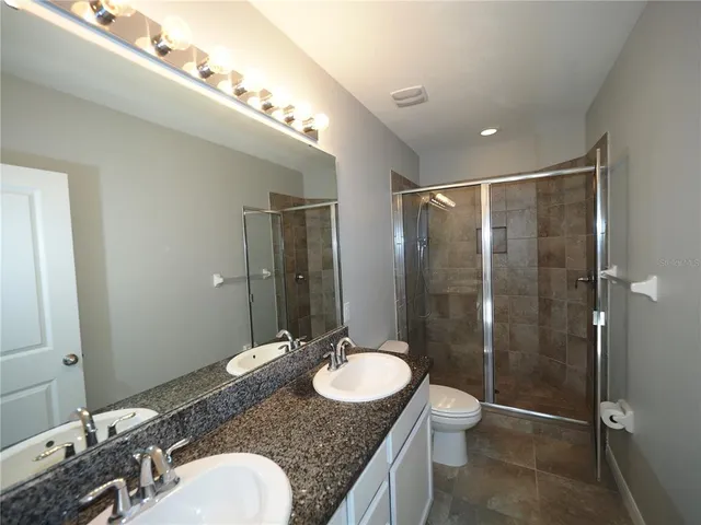 $2,300 | 2615 Midnight Pearl Drive, Sarasota, FL 34240