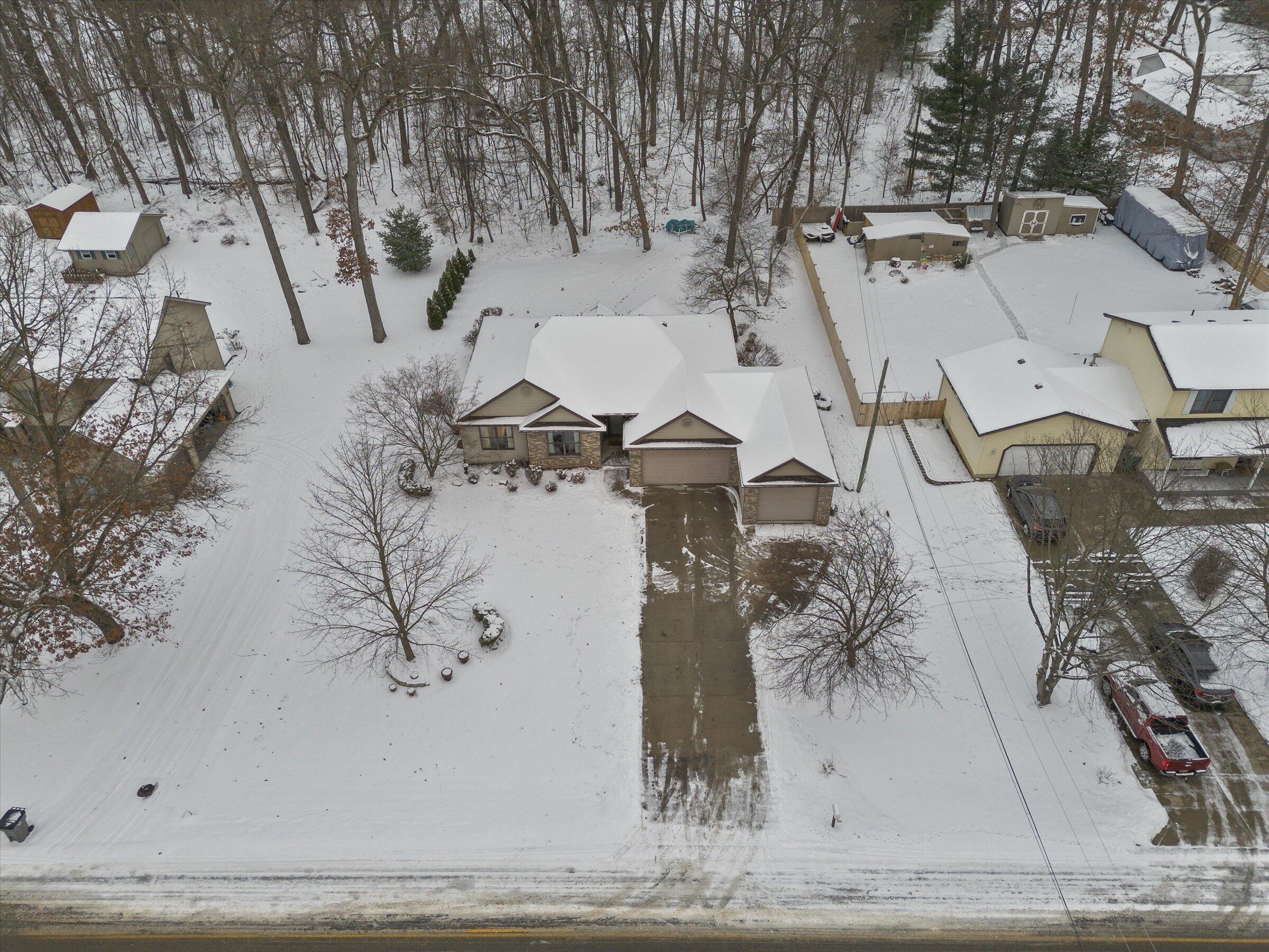 68640 Christiana Lake Road Edwardsburg, MI 49112 - Photo 34 of 38 42-DJI_0355