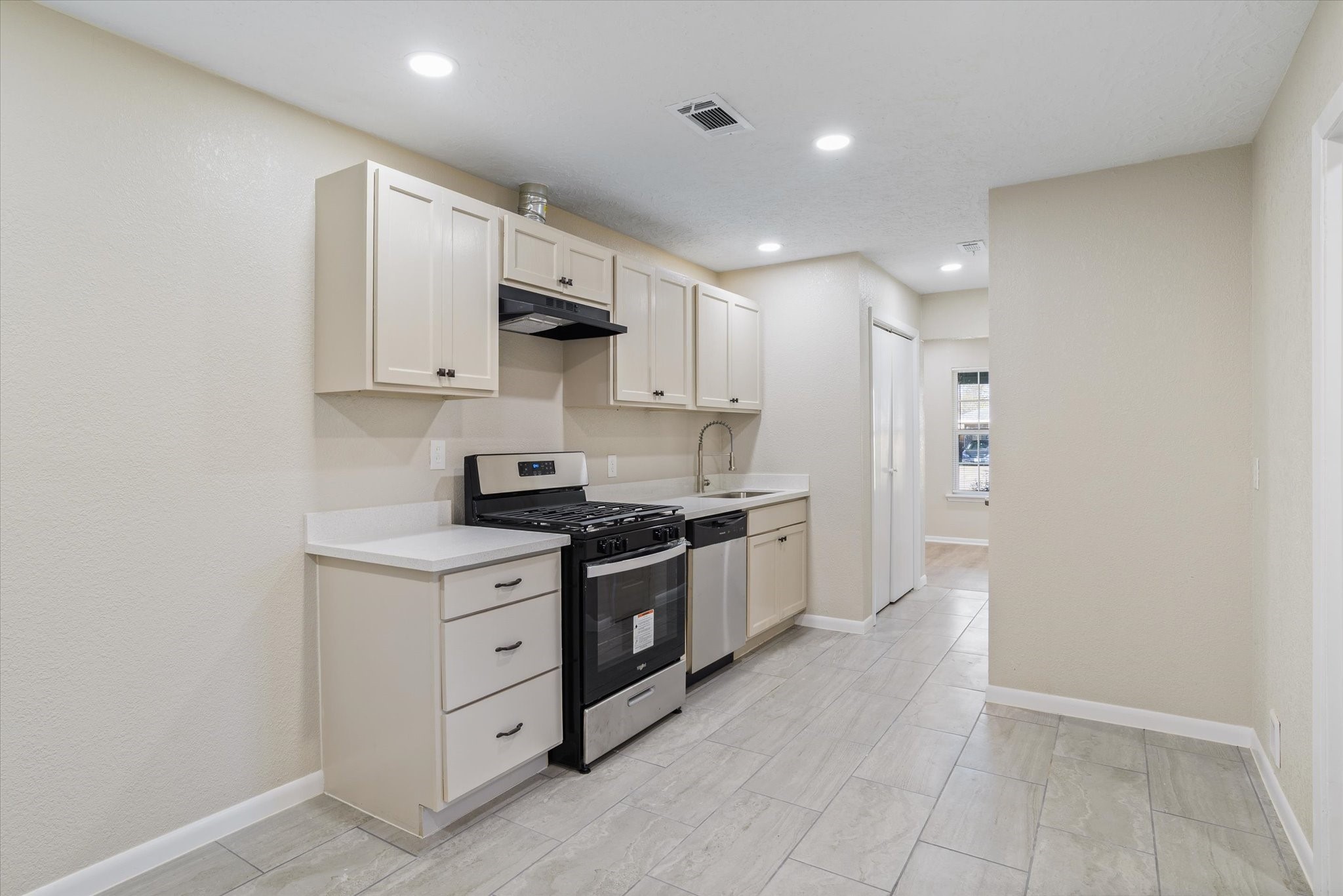 3514 Mattye Maye Drive, Unit A Pasadena, TX 77503 - Photo 6 of 14