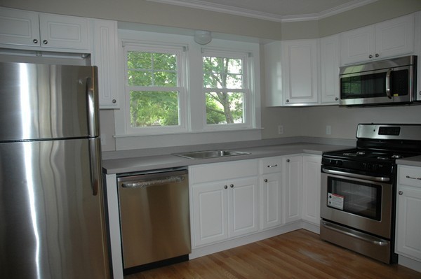 11 Colonial Road Bourne, MA 02532 - Photo 5 of 13