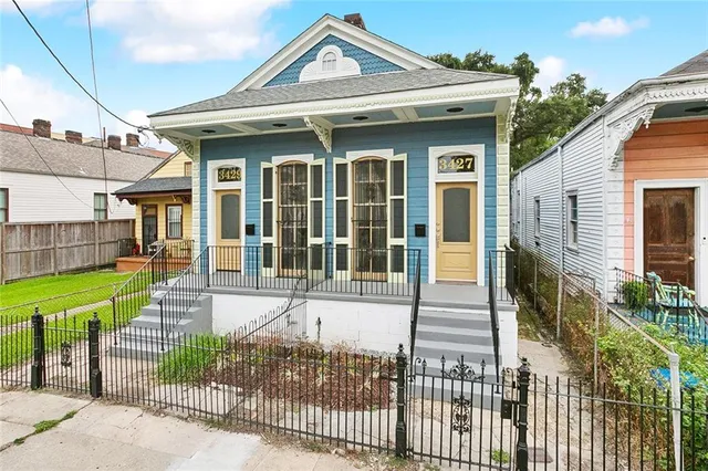 $2,700 | 3429 Baronne Street, New Orleans, LA 70115