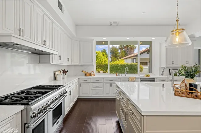 $3,695,000 | 5012 Gerald Avenue, Encino, CA 91436