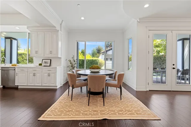 $3,695,000 | 5012 Gerald Avenue, Encino, CA 91436