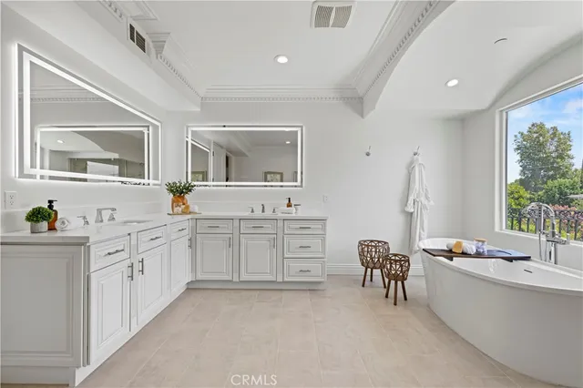 $3,695,000 | 5012 Gerald Avenue, Encino, CA 91436