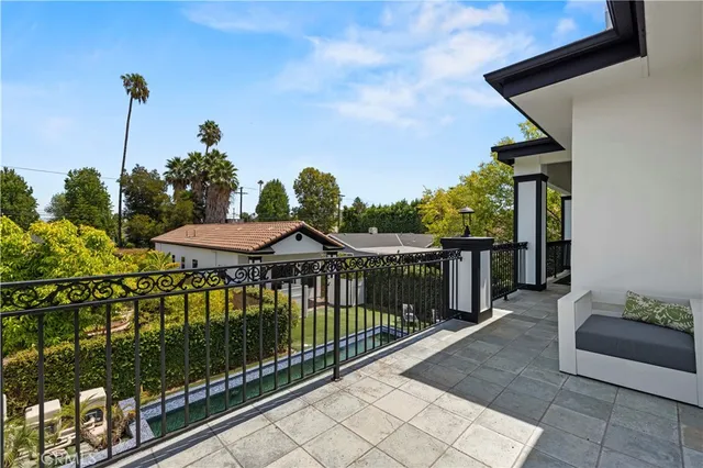 $3,695,000 | 5012 Gerald Avenue, Encino, CA 91436