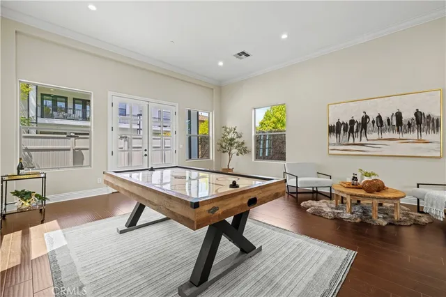 $3,695,000 | 5012 Gerald Avenue, Encino, CA 91436