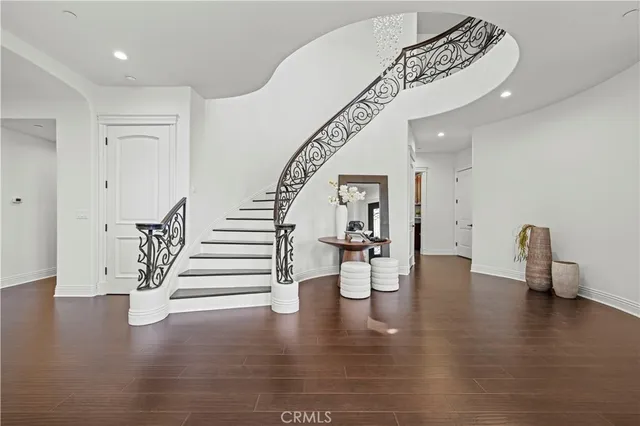 $3,695,000 | 5012 Gerald Avenue, Encino, CA 91436