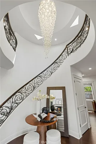 $3,695,000 | 5012 Gerald Avenue, Encino, CA 91436