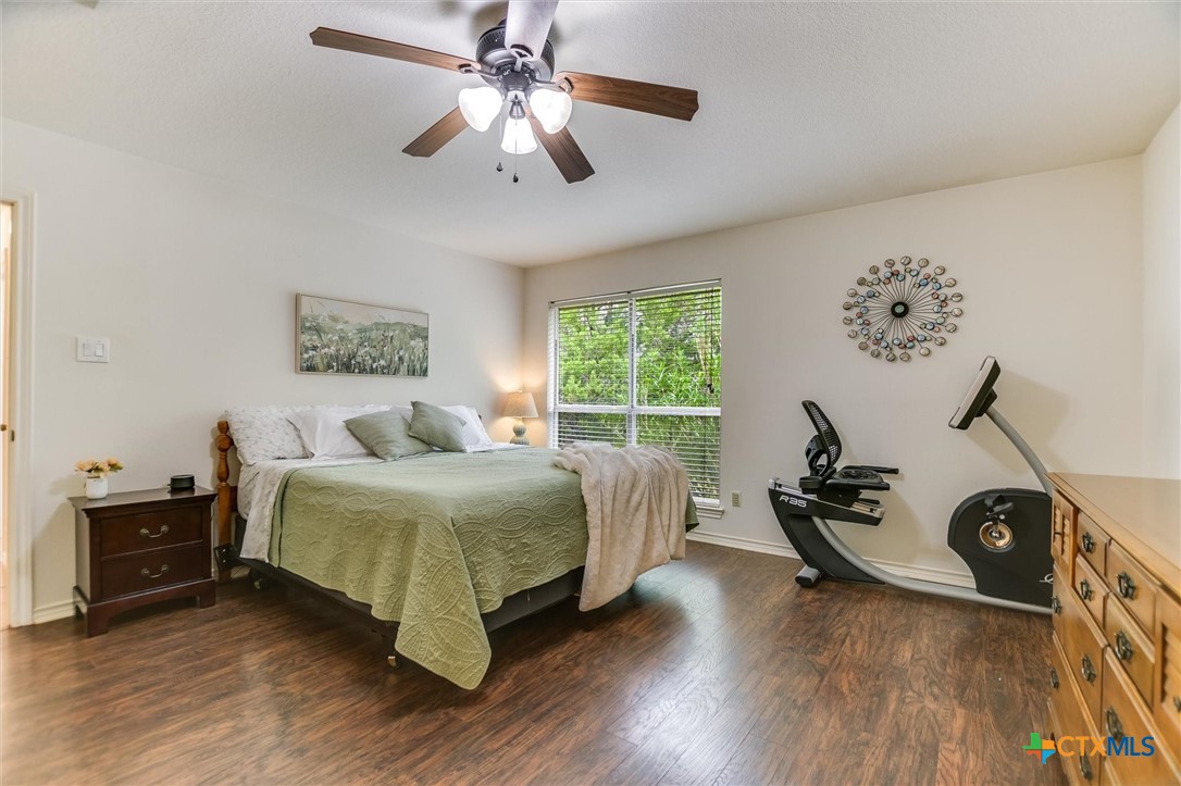 60 Crazy Cross Road Wimberley, TX 78676 - Photo 12 of 20 Large Master Bedroom with no carpet.