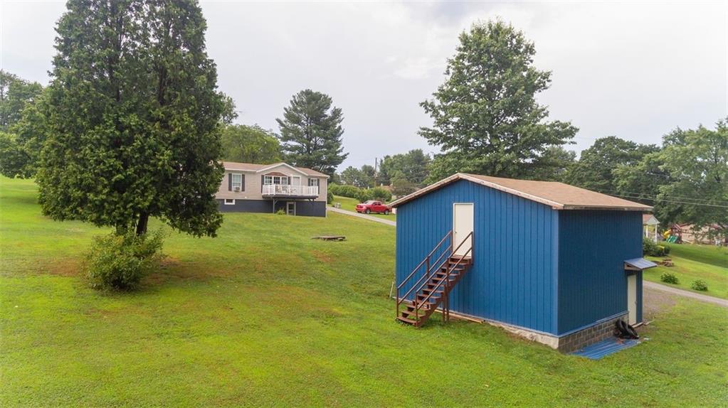 307 Berkshires Lane Apollo, PA 15613 - Photo 2 of 25 Gallery Image 2