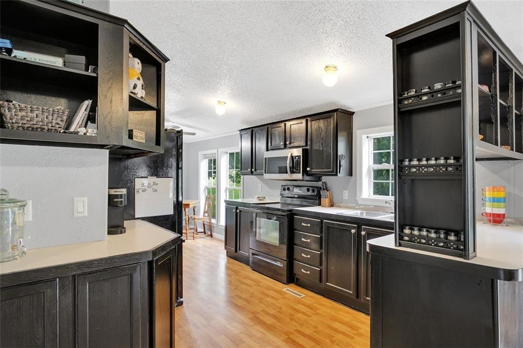 307 Berkshires Lane Apollo, PA 15613 - Photo 3 of 25 Gallery Image 3