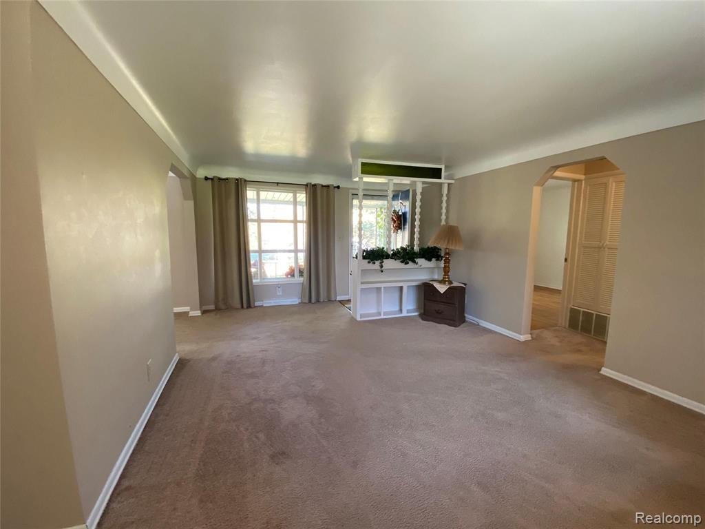 3798 Tienken Road Auburn Hills, MI 48326 - Photo 14 of 23