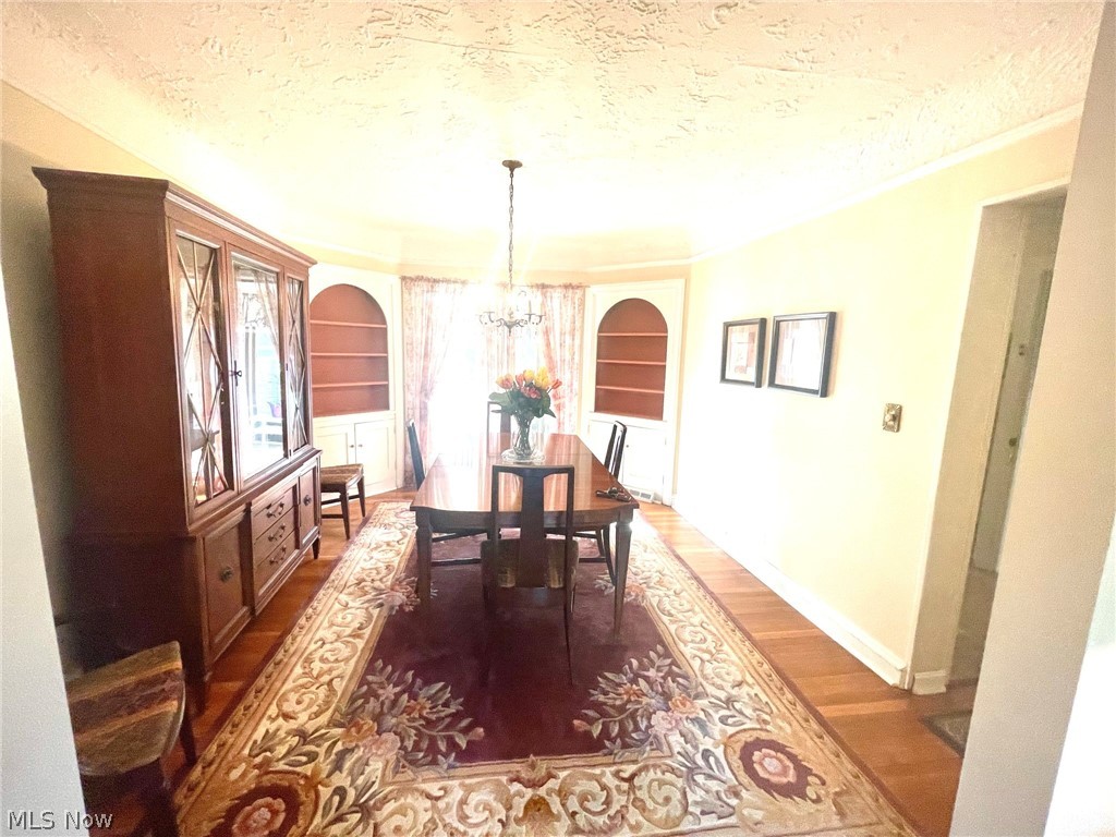 3987 Delmore Road Cleveland Heights, OH 44121 - Photo 10 of 28