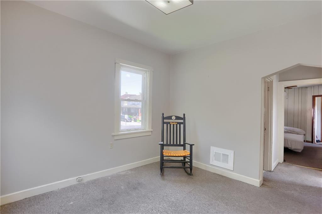 1550 Glenn Way McKees Rocks, PA 15136 - Photo 28 of 30