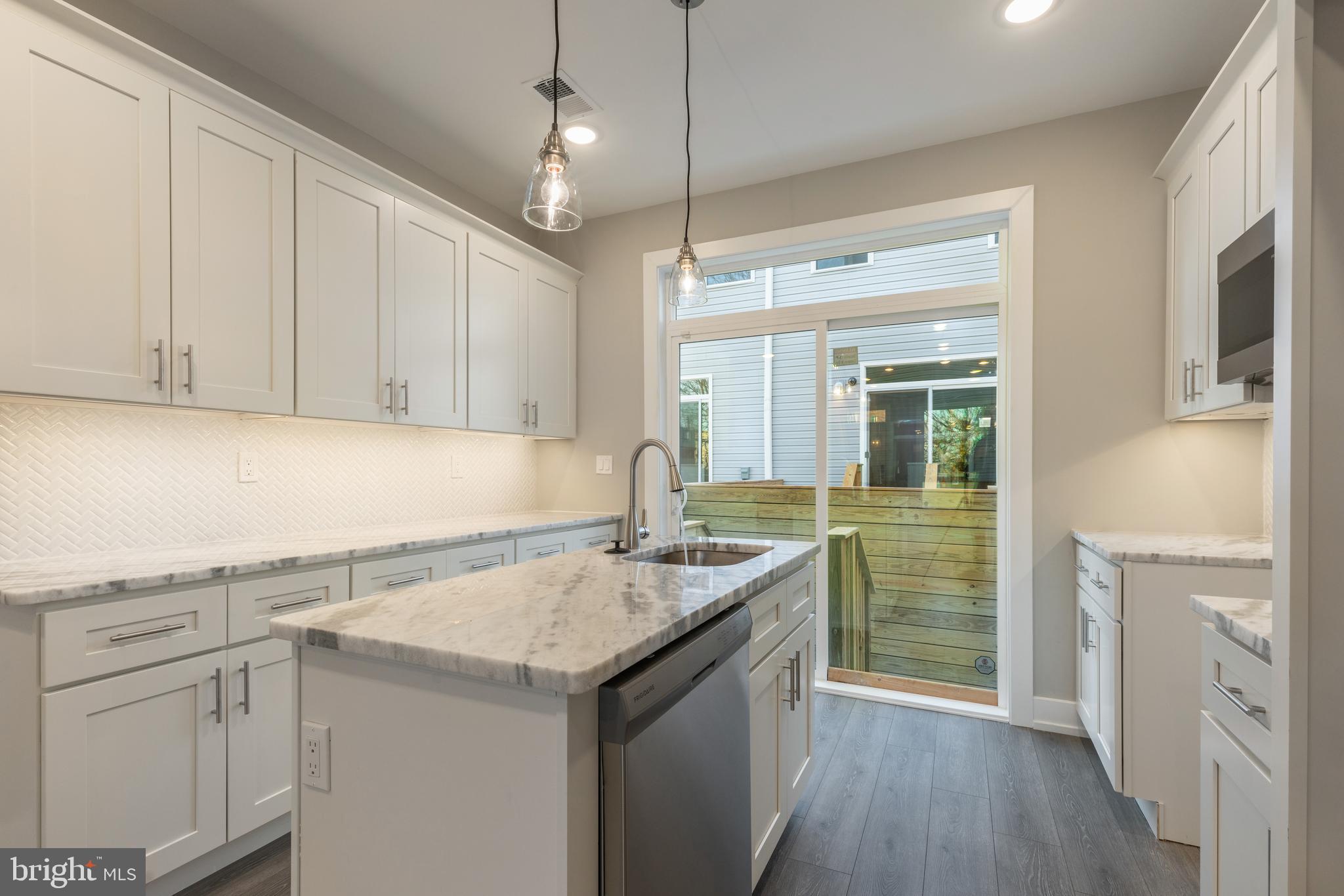 2526 Mutter Street Philadelphia, PA 19133 - Photo 6 of 36 Gallery Image 6