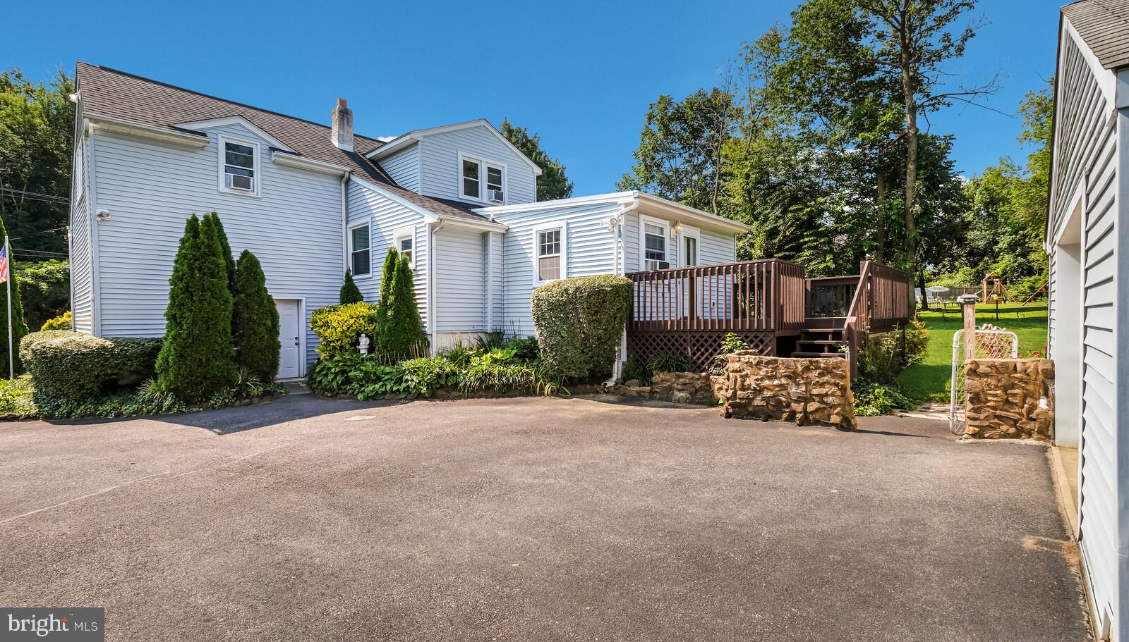 2948 Larkin Road Marcus Hook, PA 19061 - Photo 8 of 42 Gallery Image 8