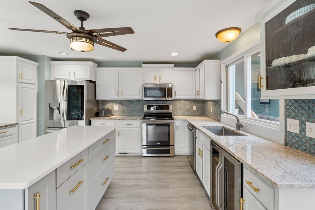 19 High Oaks Path Groton, MA 01450 - Photo 4 of 41