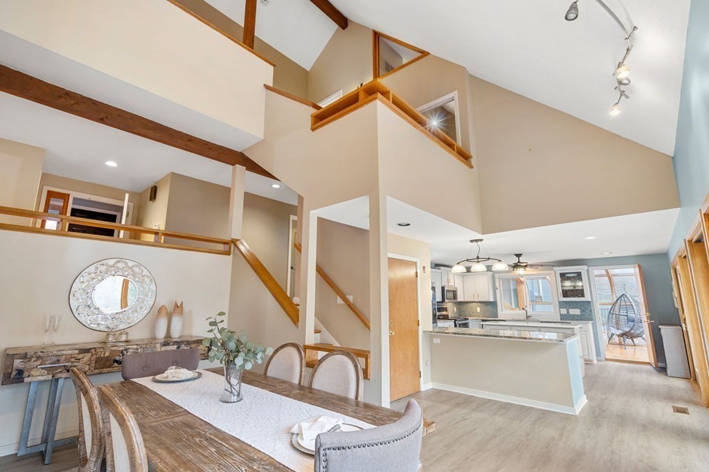 19 High Oaks Path Groton, MA 01450 - Photo 8 of 41