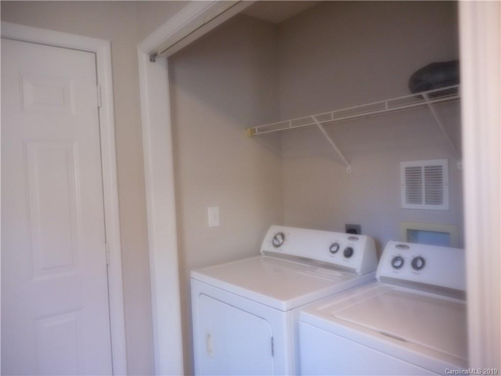 2322 Pesca Lane Charlotte, NC 28213 - Photo 5 of 19