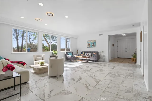 $1,250,000 | 29062 Garnet Canyon Drive, Saugus, CA 91390